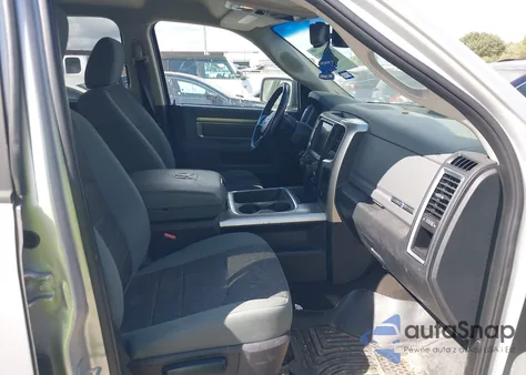 2016 Ram 1500 Lone Star z USA, uszkodzony, nr VIN 1C6RR7LT2GS139015